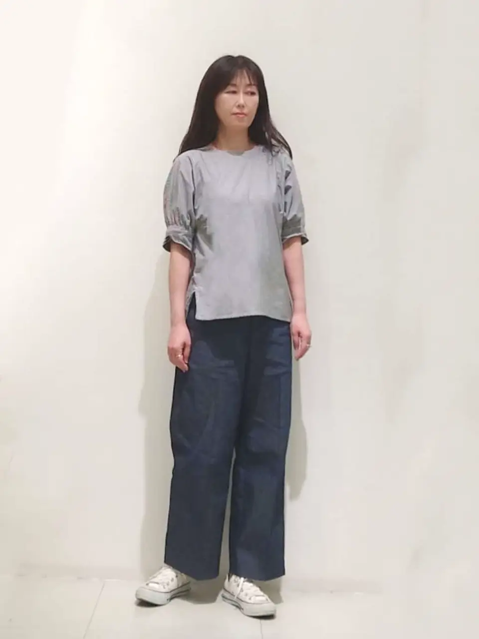 ANY SIS スタッフ コーディネート画像