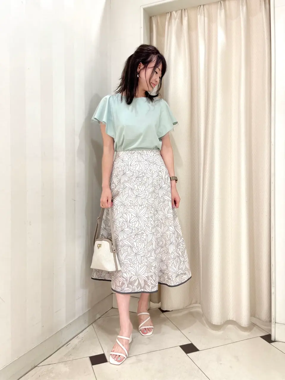 ANY SIS 金井 コーディネート画像