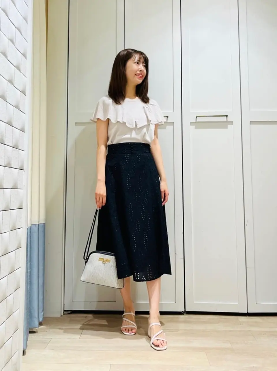 ANY SIS スタッフ コーディネート画像