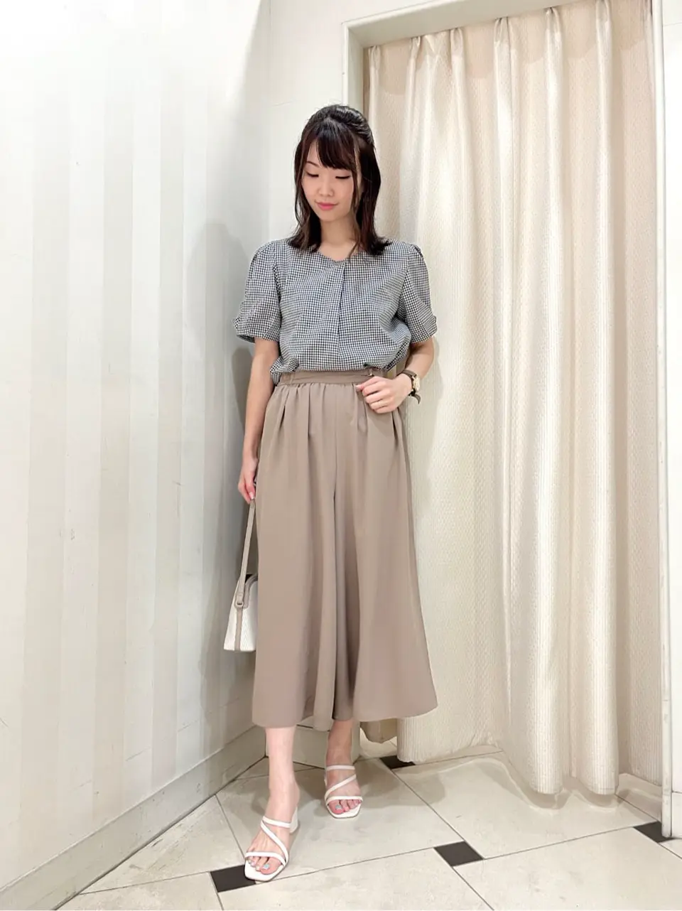 ANY SIS 金井 コーディネート画像