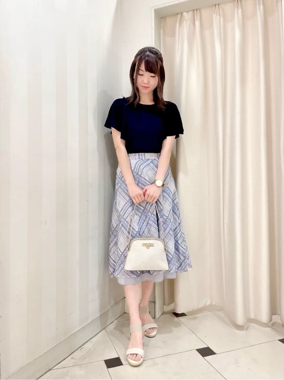 ANY SIS 金井 コーディネート画像