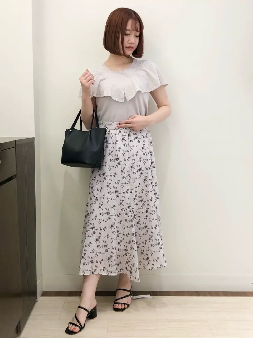 ANY SIS スタッフ コーディネート画像