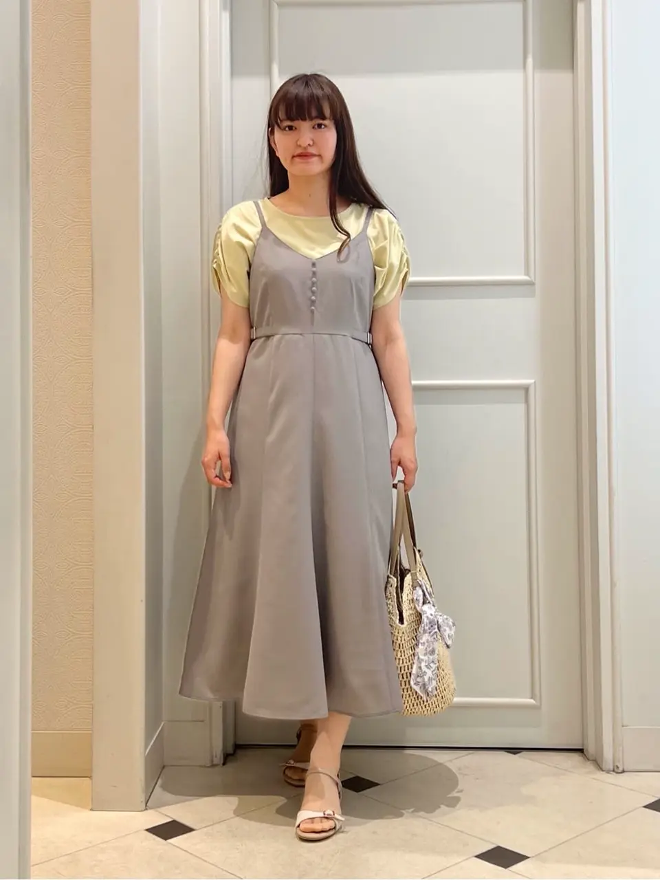 ANY SIS スタッフ コーディネート画像