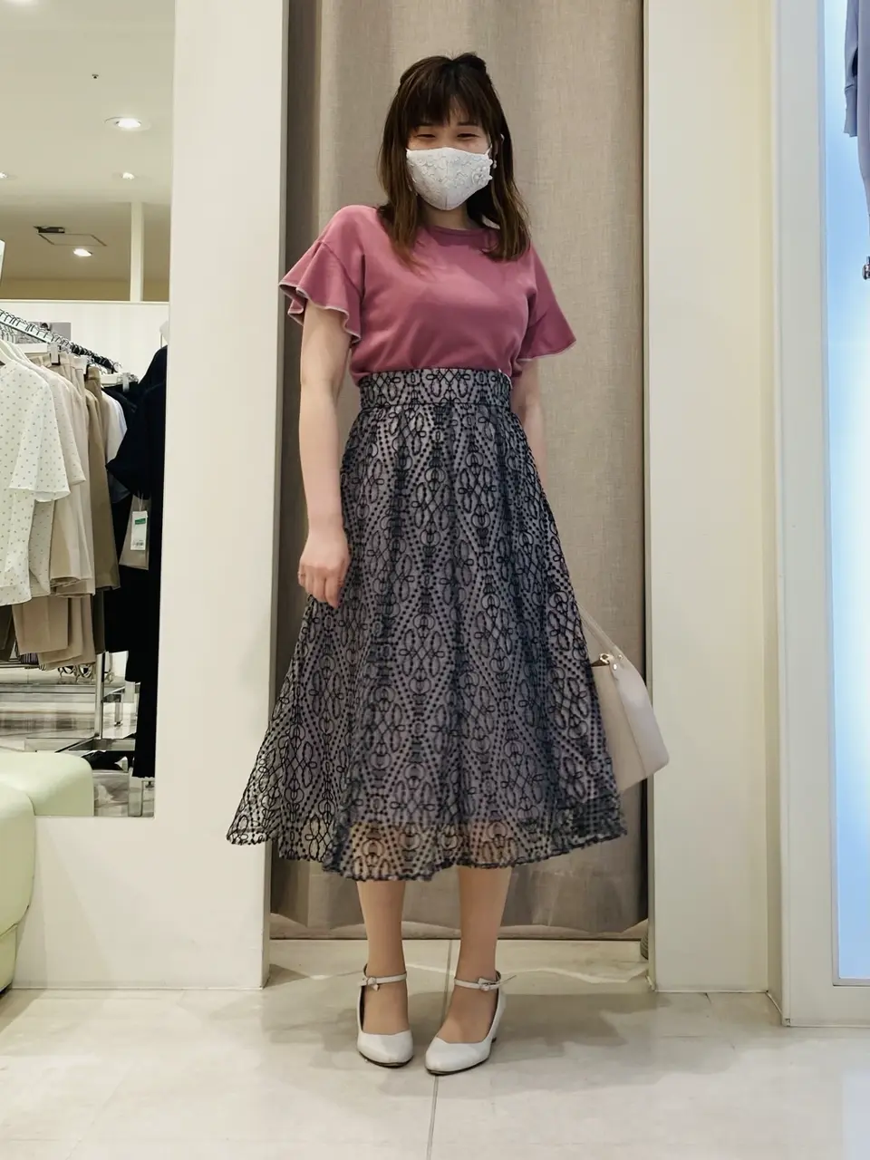 ANY SIS 川根　彩 コーディネート画像