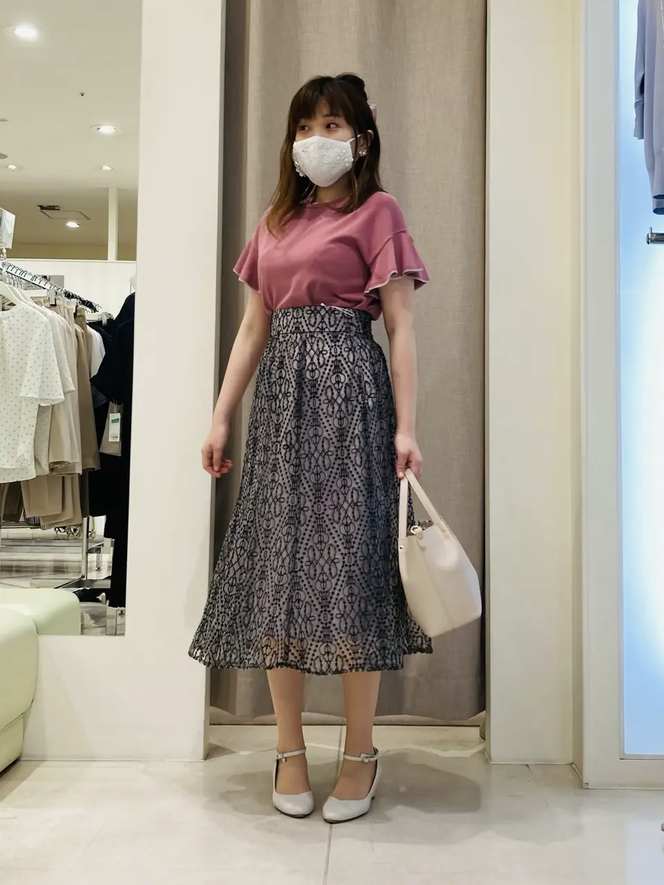 ANY SIS 川根　彩 コーディネート画像