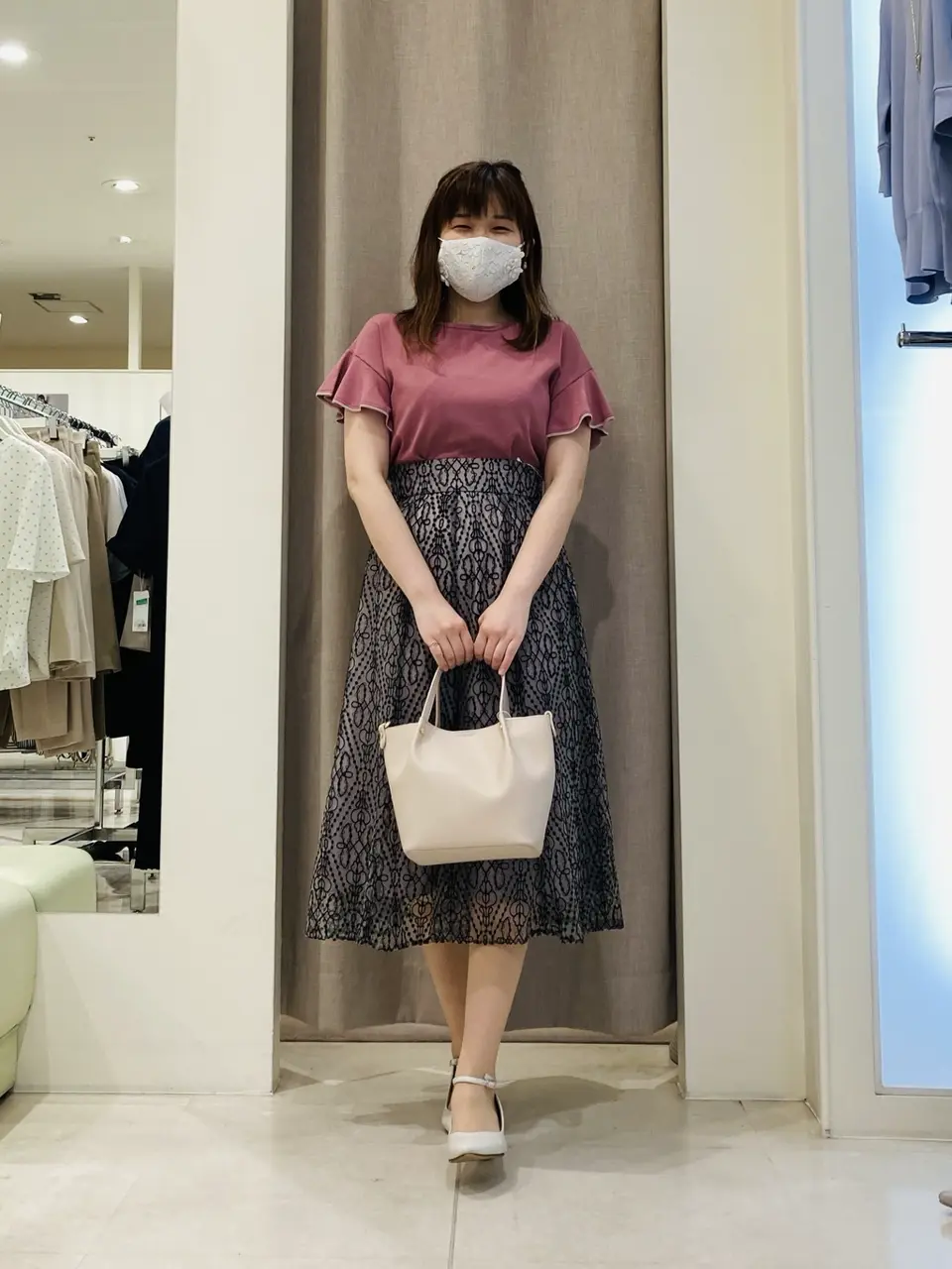 ANY SIS 川根　彩 コーディネート画像