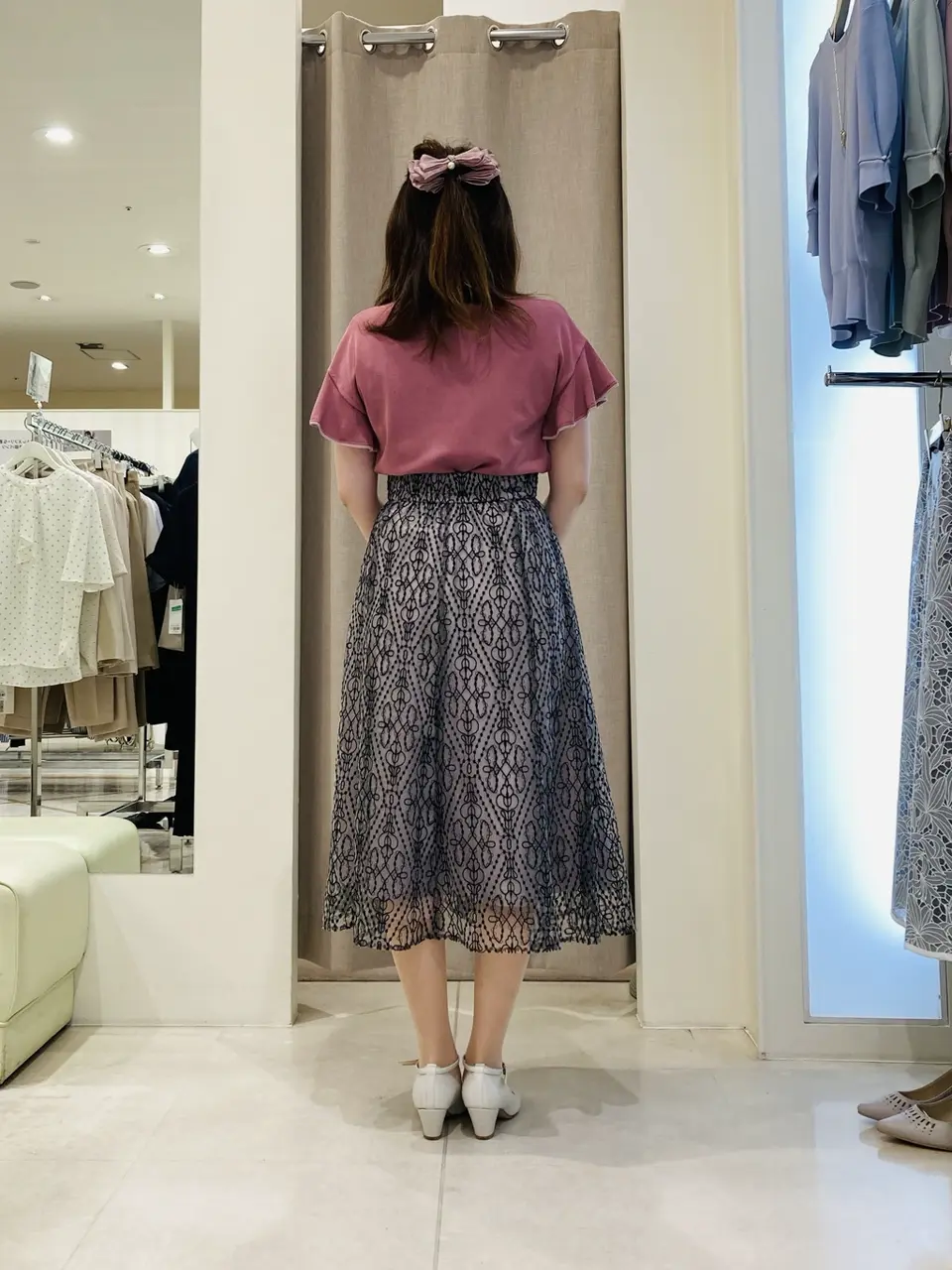 ANY SIS 川根　彩 コーディネート画像