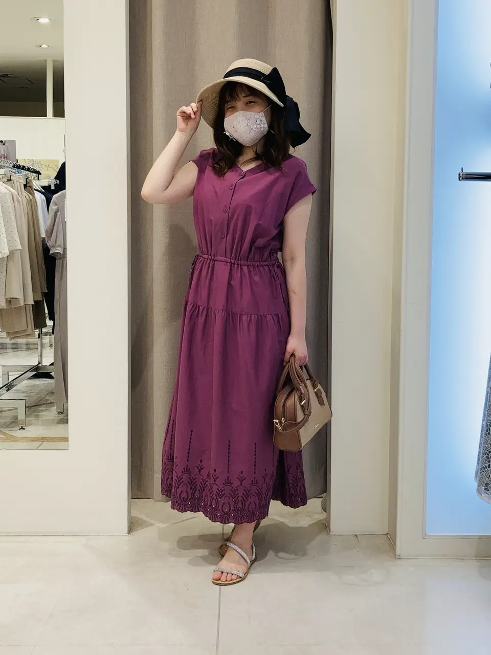 ANY SIS 川根　彩 コーディネート画像