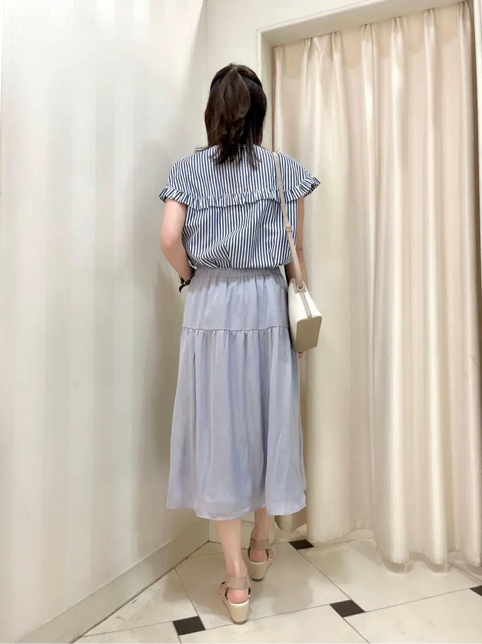 ANY SIS 金井 コーディネート画像