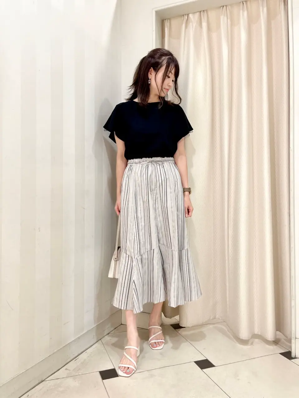 ANY SIS 金井 コーディネート画像