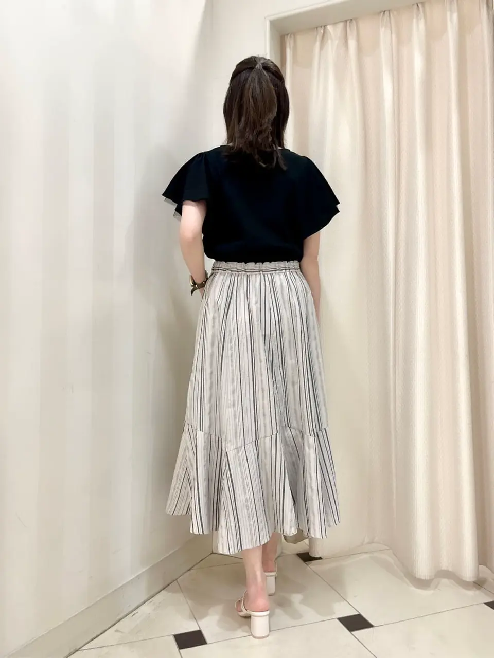 ANY SIS 金井 コーディネート画像