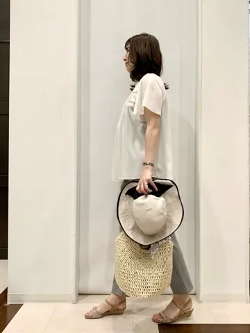 ANY SIS 横田 コーディネート画像