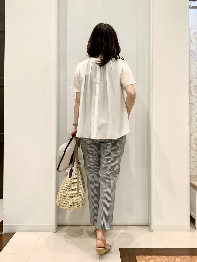 ANY SIS 横田 コーディネート画像