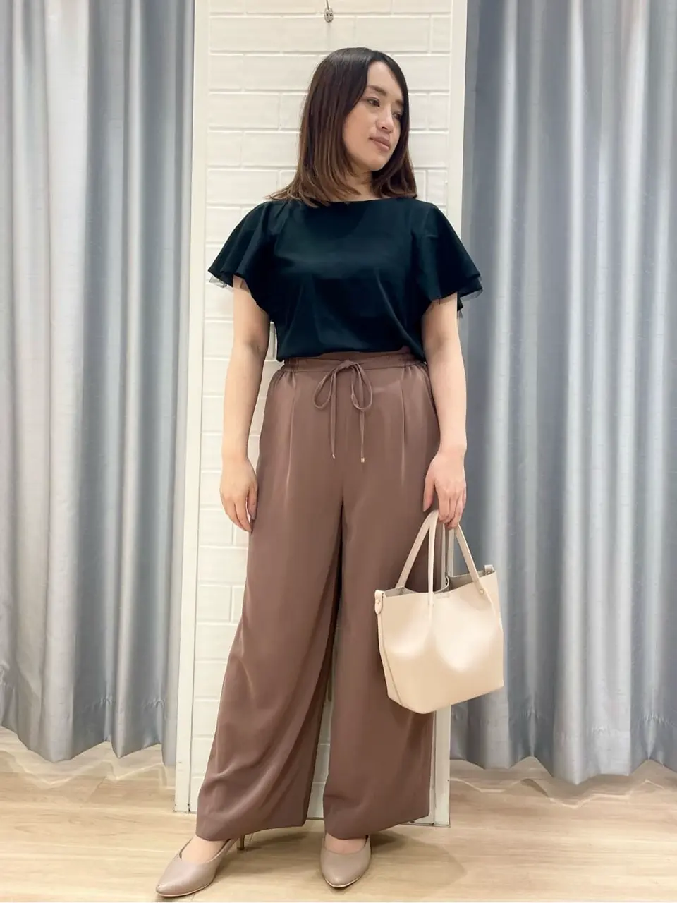 ANY SIS 丸岡 コーディネート画像