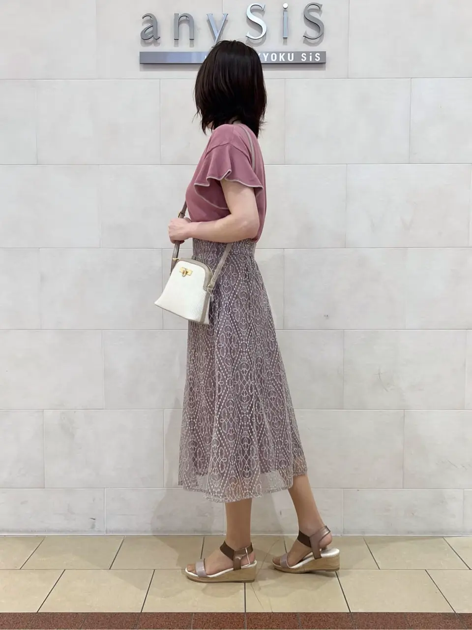 ANY SIS 髙橋 コーディネート画像