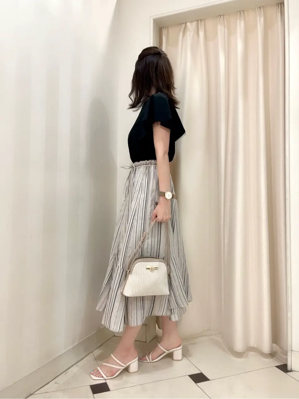 ANY SIS 金井 コーディネート画像