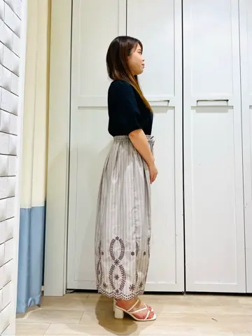 ANY SIS スタッフ コーディネート画像