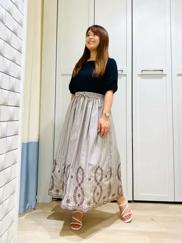 ANY SIS スタッフ コーディネート画像