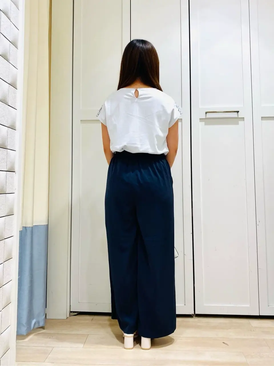 ANY SIS スタッフ コーディネート画像