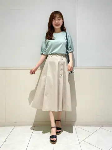 ANY SIS みぃ コーディネート画像