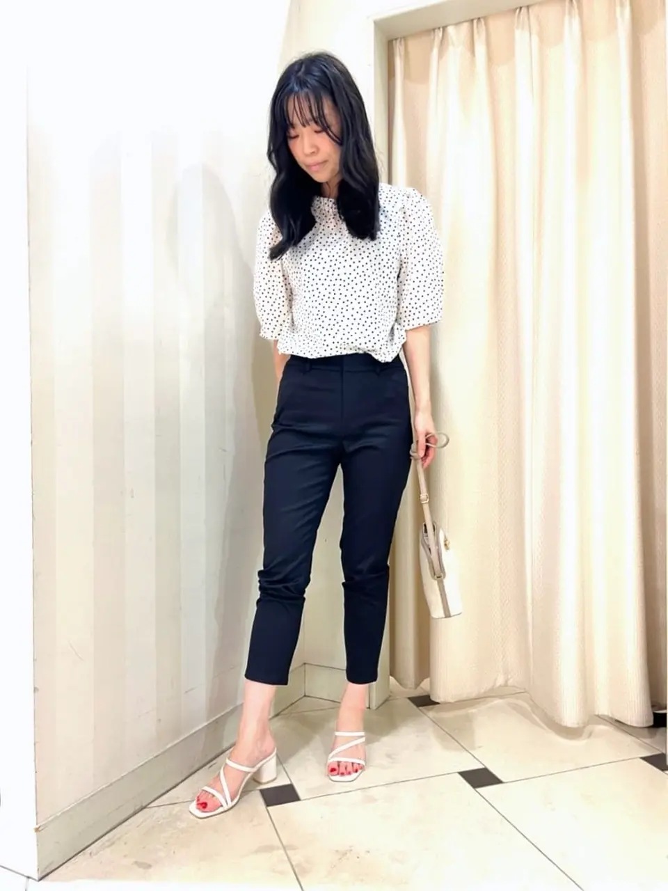 ANY SIS スタッフ コーディネート画像