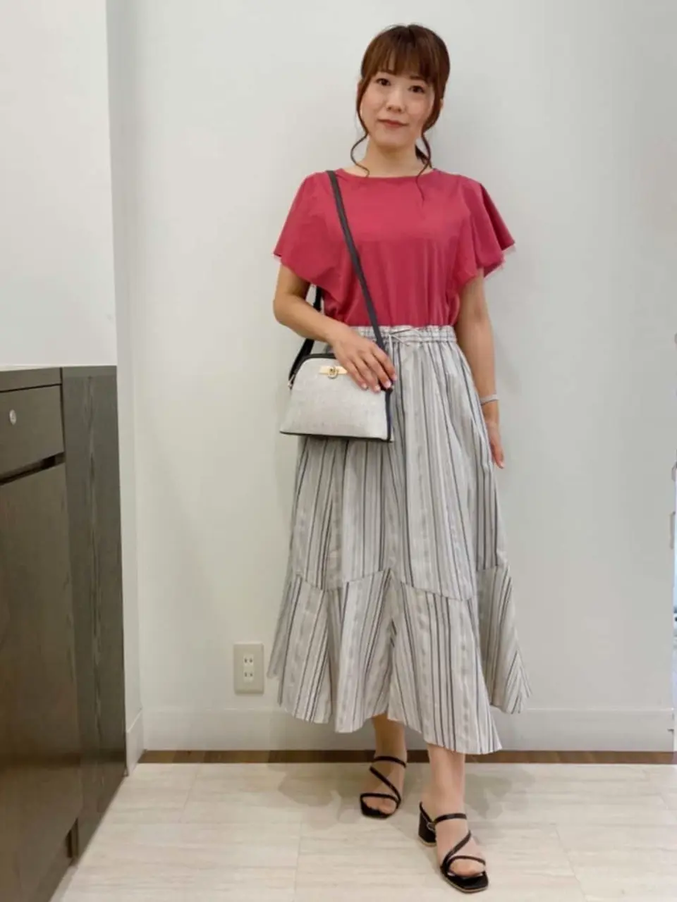 ANY SIS スタッフ コーディネート画像