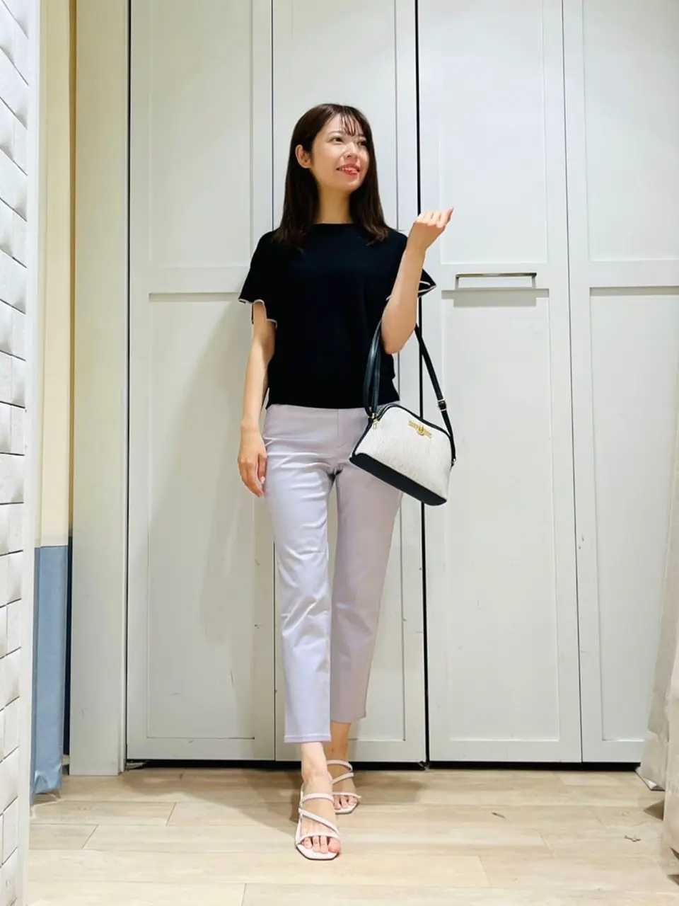 ANY SIS スタッフ コーディネート画像