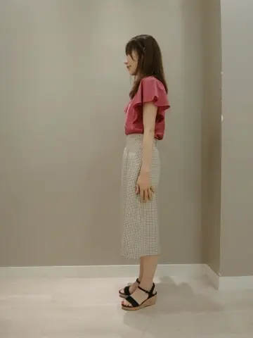 ANY SIS スタッフ コーディネート画像