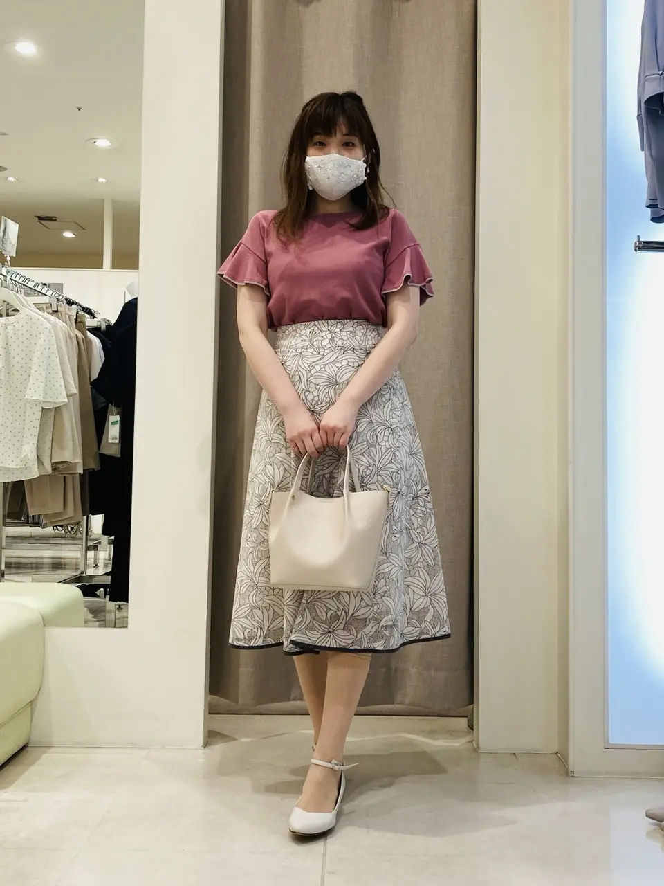 ANY SIS 川根　彩 コーディネート画像