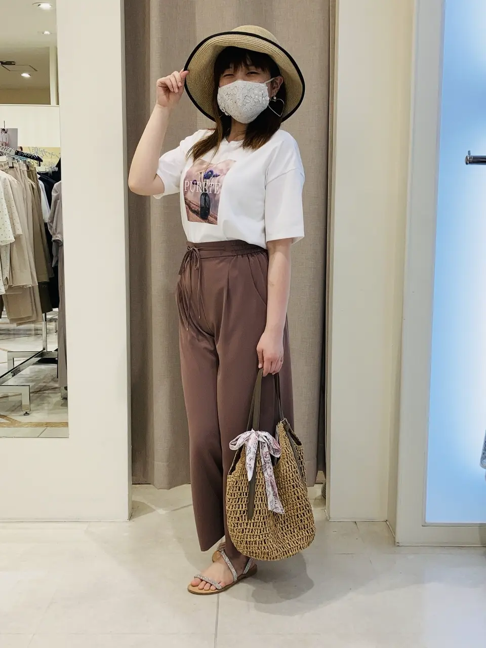 ANY SIS 川根　彩 コーディネート画像