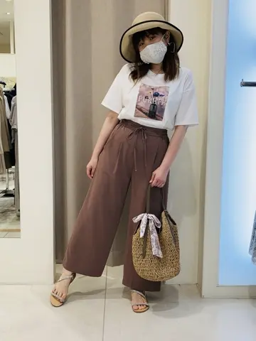 ANY SIS 川根　彩 コーディネート画像