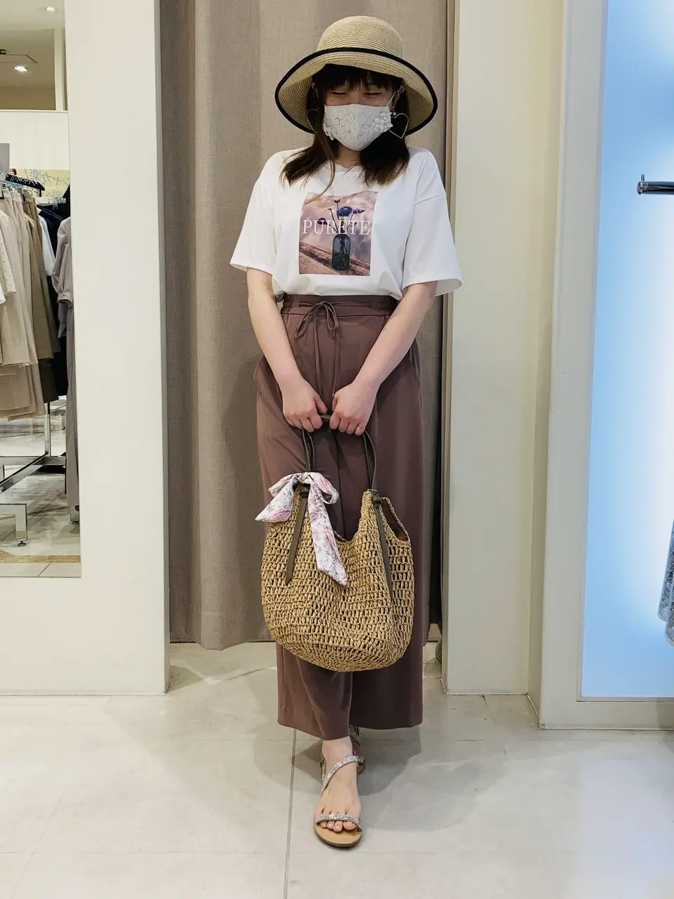 ANY SIS 川根　彩 コーディネート画像