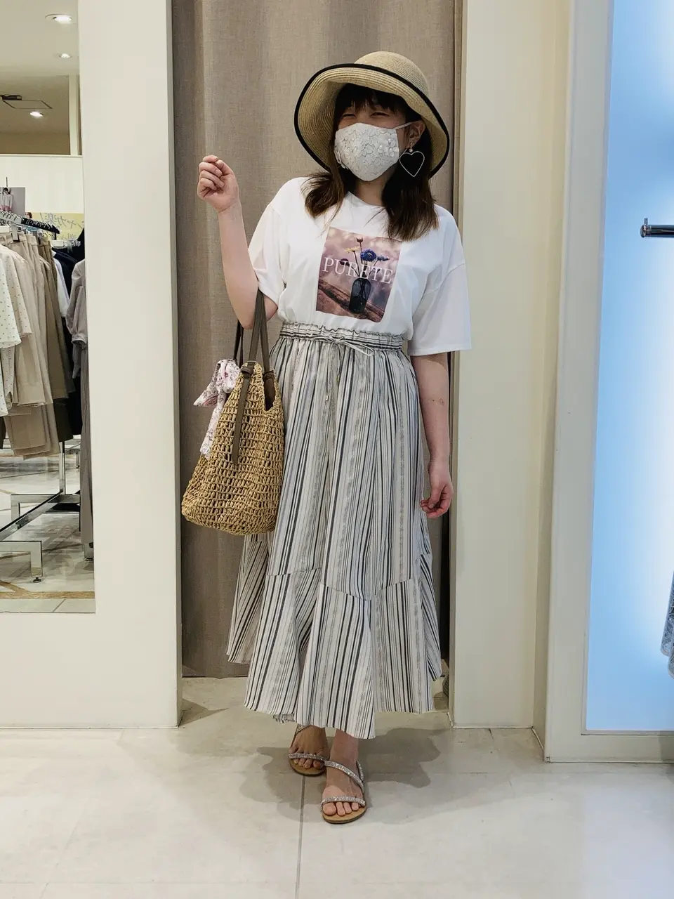 ANY SIS 川根　彩 コーディネート画像