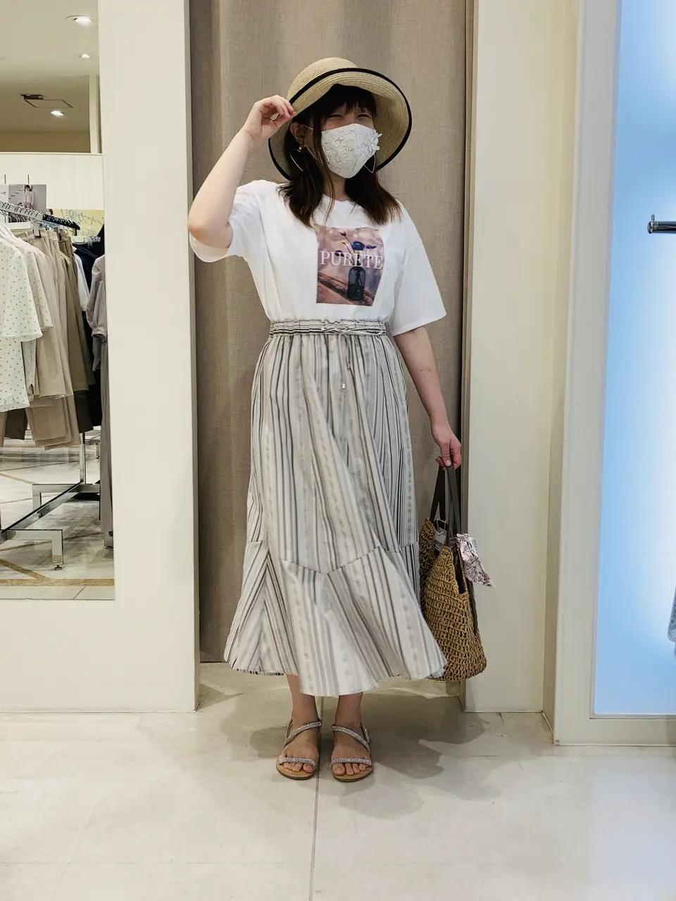 ANY SIS 川根　彩 コーディネート画像