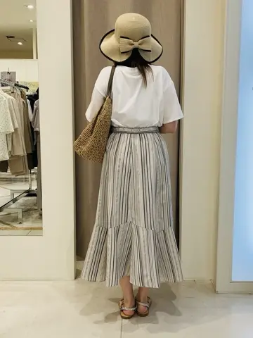 ANY SIS 川根　彩 コーディネート画像