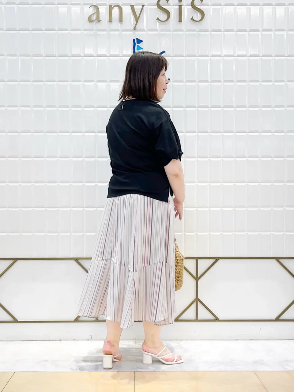 ANY SIS 西田 コーディネート画像