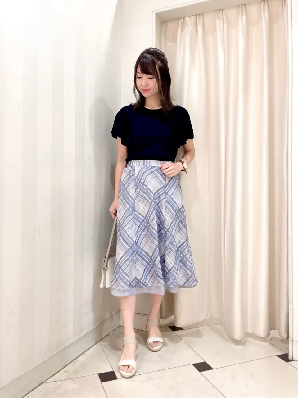 ANY SIS 金井 コーディネート画像