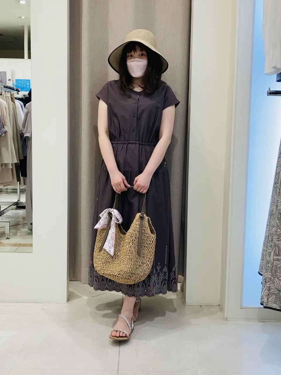 ANY SIS 川根　彩 コーディネート画像