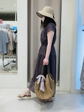 ANY SIS 川根　彩 コーディネート画像