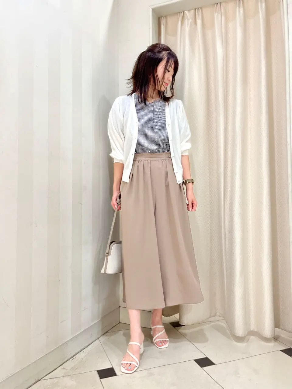 ANY SIS 金井 コーディネート画像