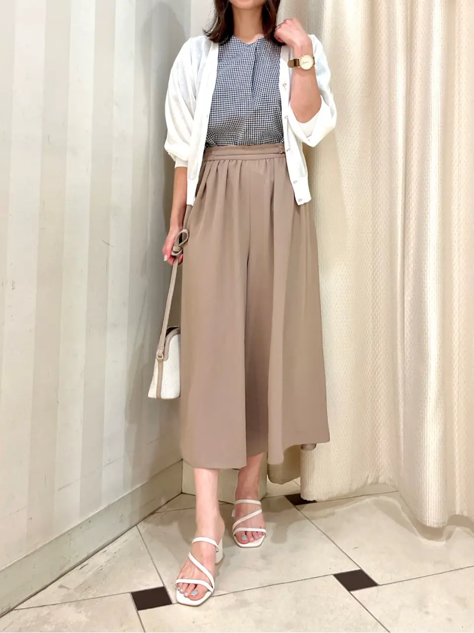 ANY SIS 金井 コーディネート画像