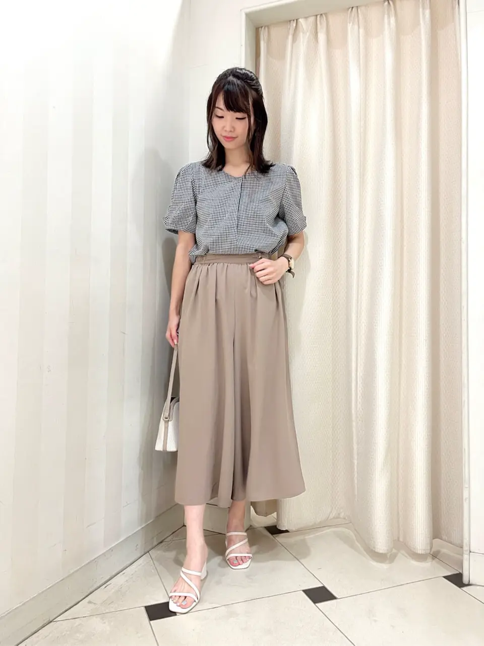 ANY SIS 金井 コーディネート画像