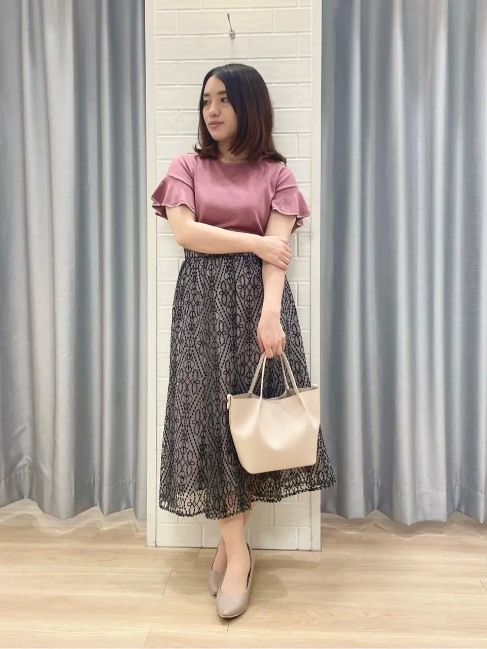 ANY SIS 丸岡 コーディネート画像