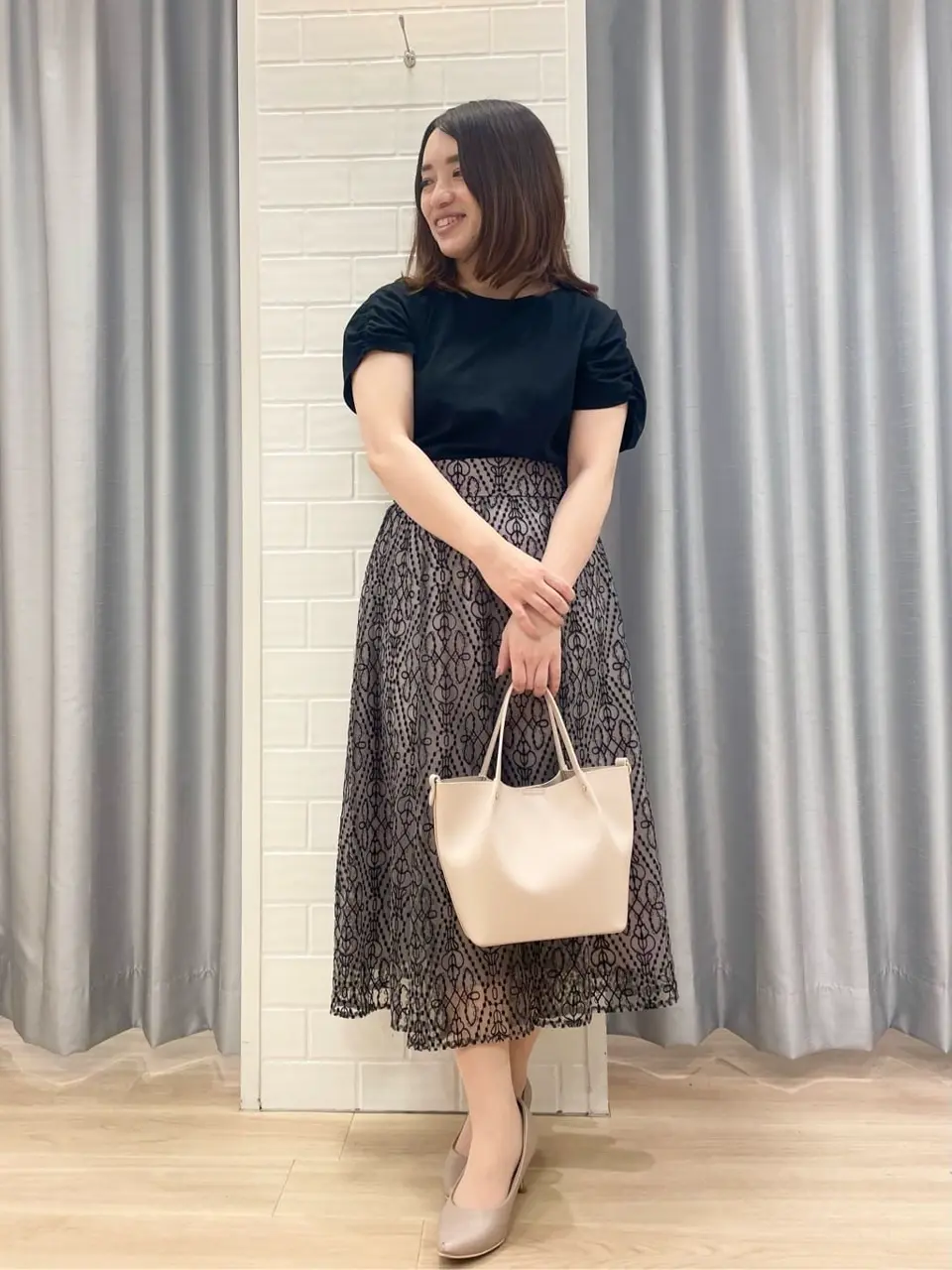 ANY SIS 丸岡 コーディネート画像