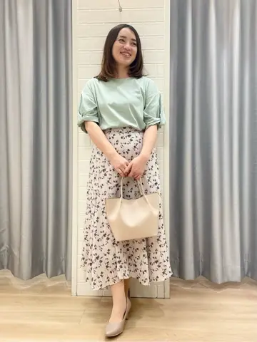 ANY SIS 丸岡 コーディネート画像