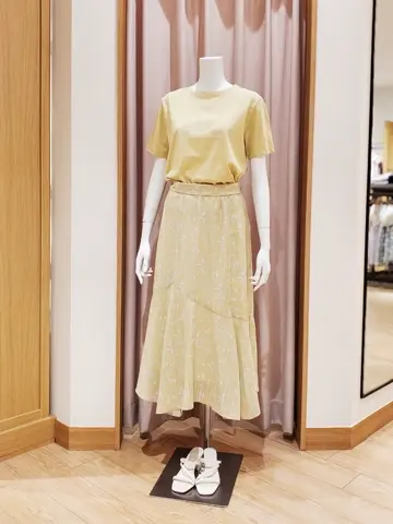 ANY SIS 岩田 コーディネート画像