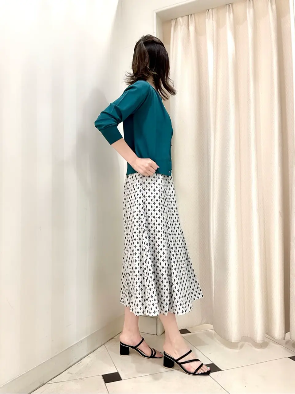 ANY SIS 金井 コーディネート画像