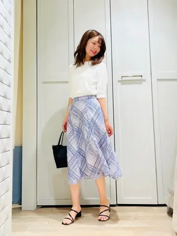 ANY SIS スタッフ コーディネート画像