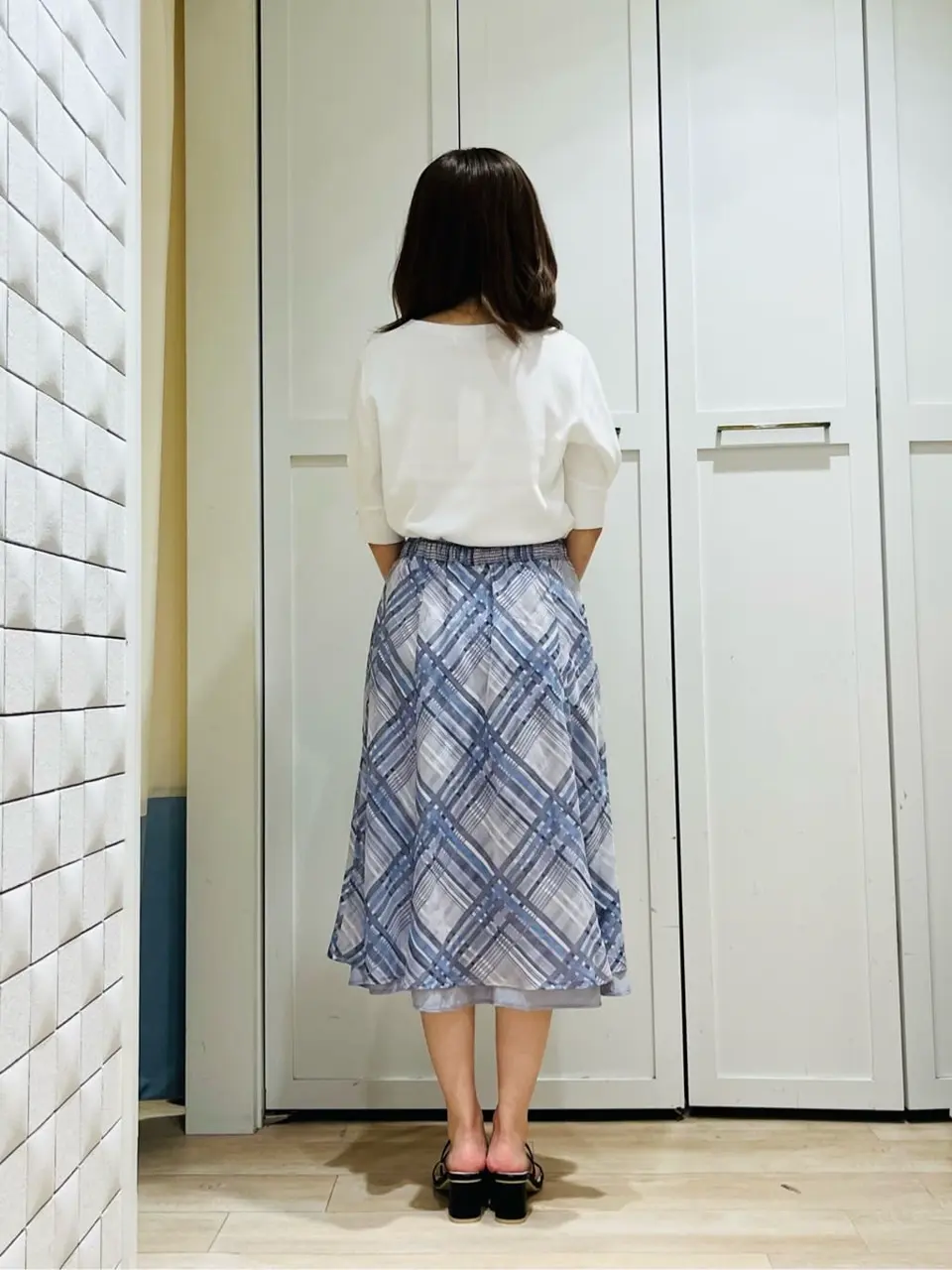 ANY SIS スタッフ コーディネート画像