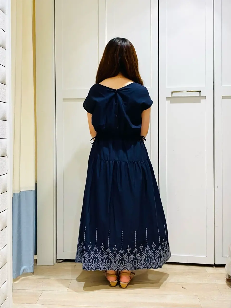 ANY SIS スタッフ コーディネート画像